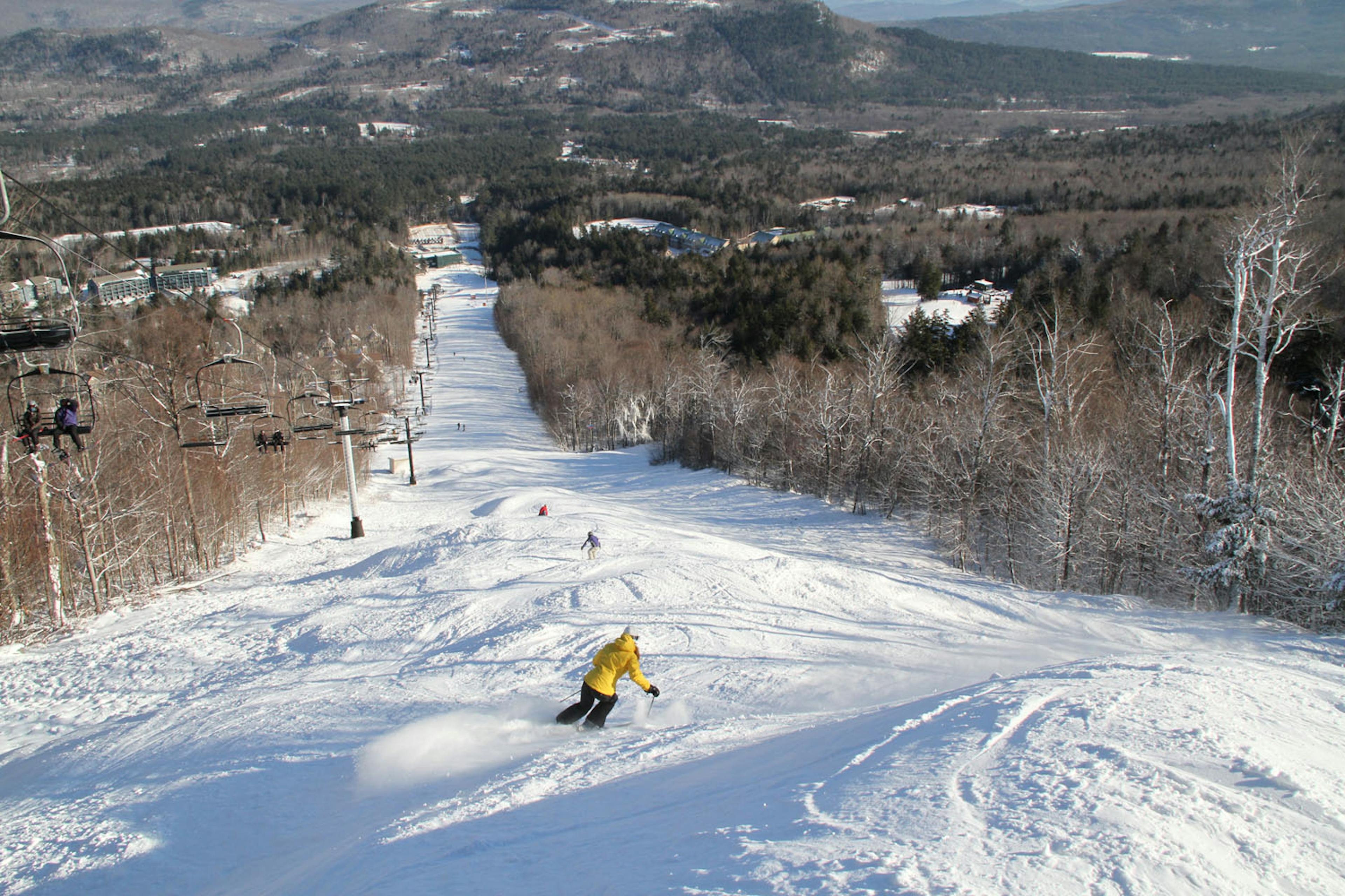 Morning ski session at Sunday River Resort