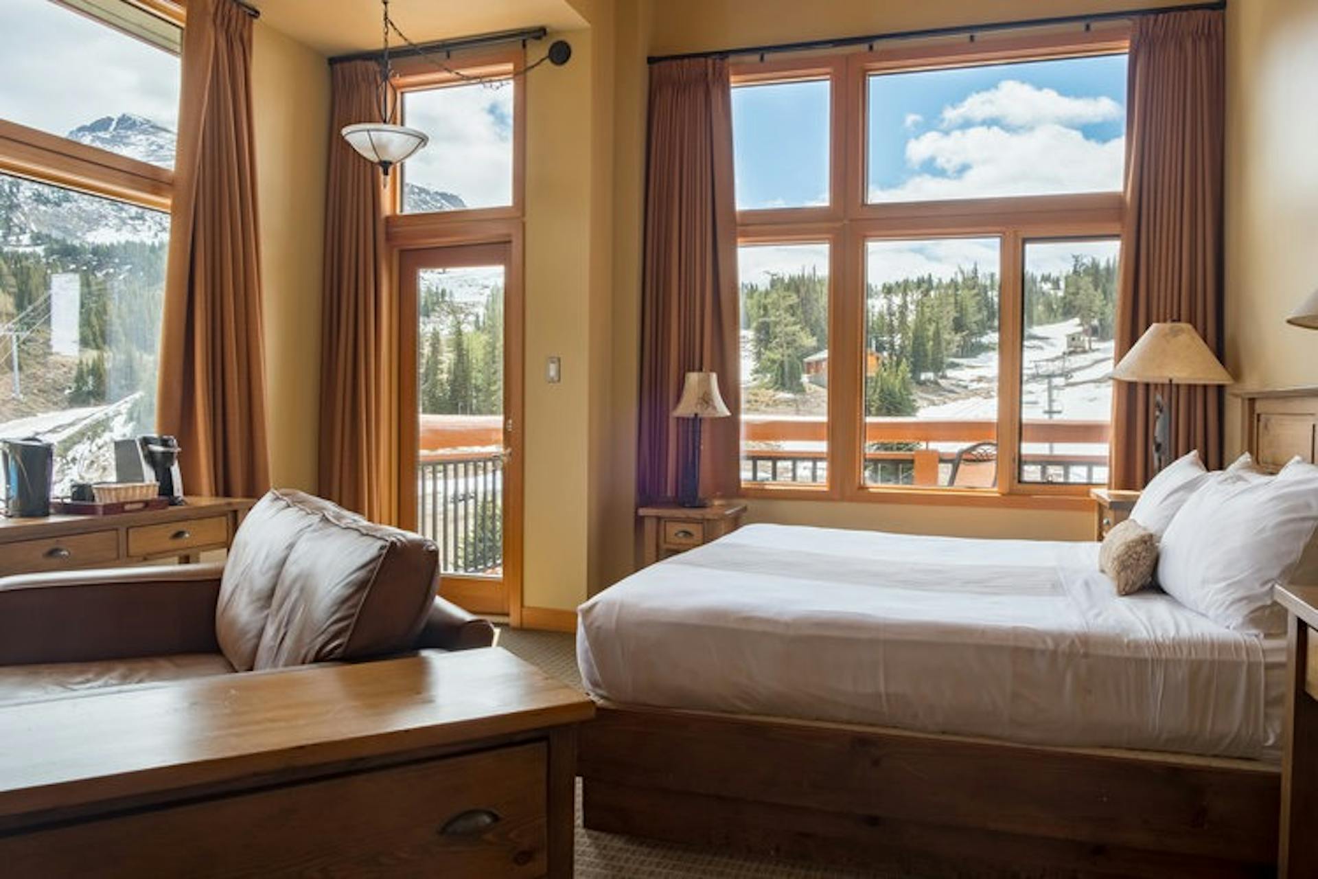 Luxury lodging banff