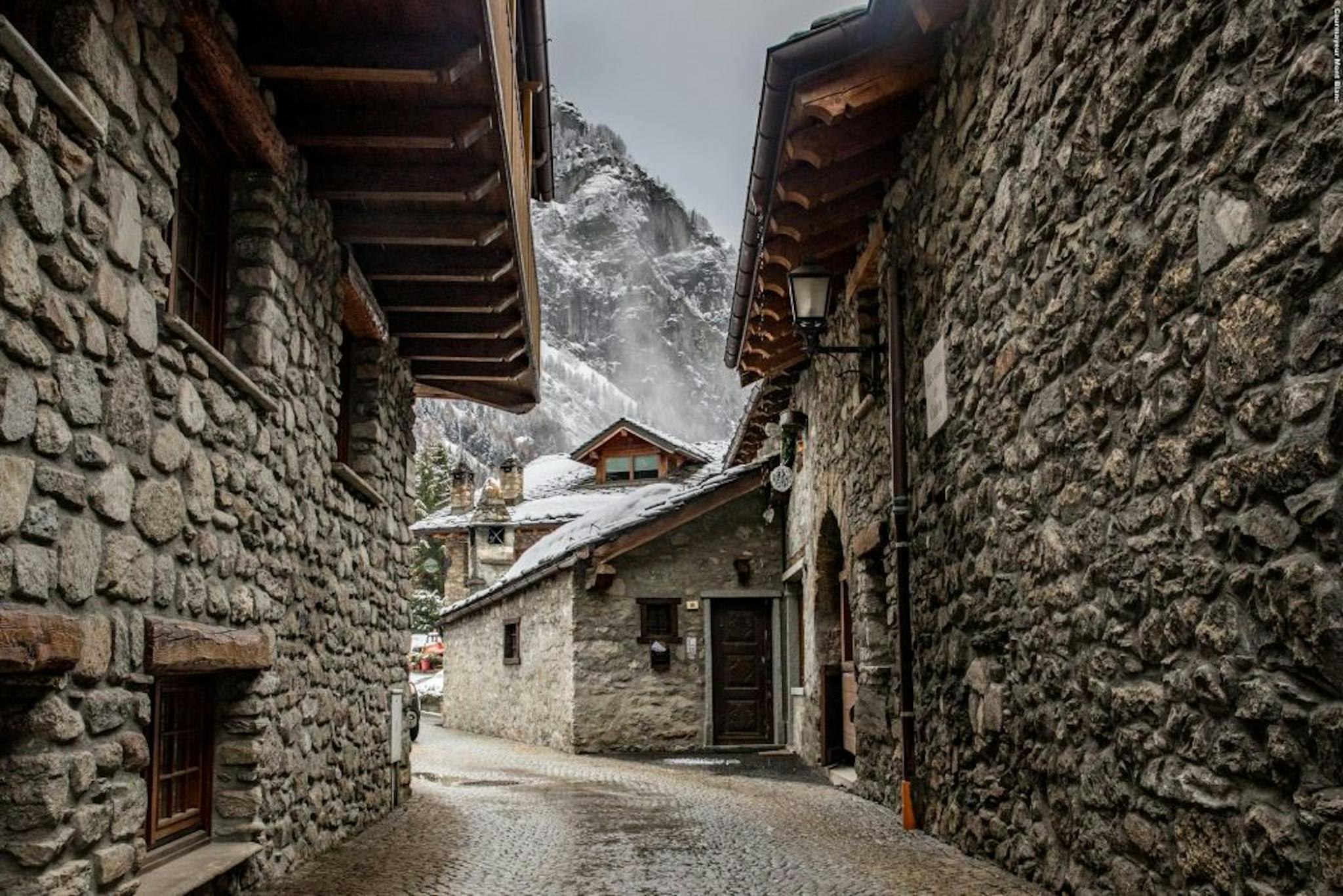 courmayeur village, reasons to visit courmayeur italy