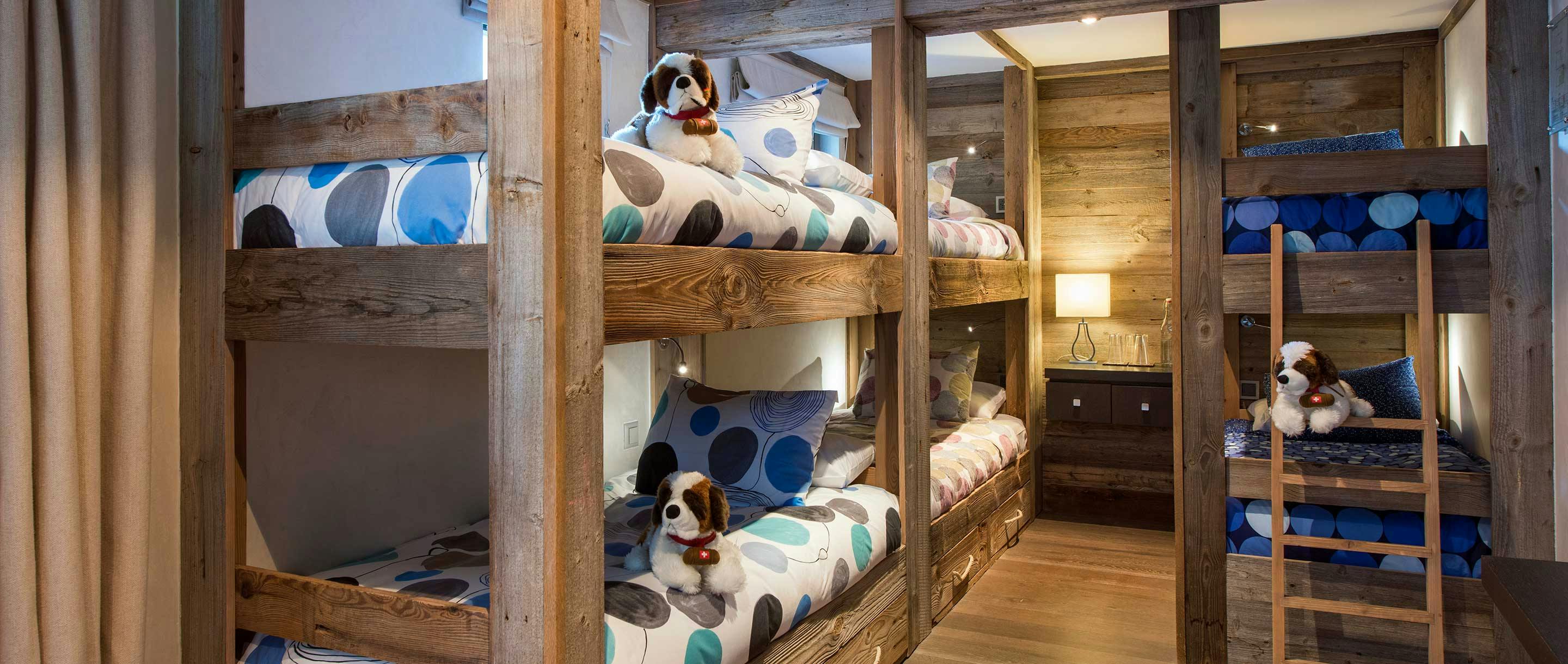 5 Ski Lodges With The Most Stunning Fireplaces | SKI Mag, image size:2880x1220