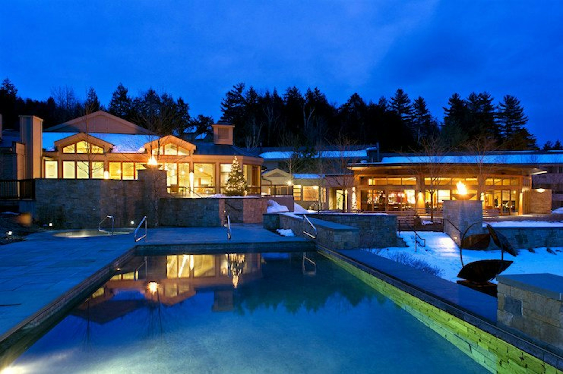 Exterior of Topnotch Resort in winter