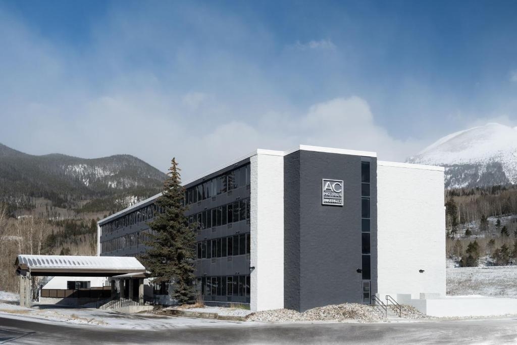 Exterior of AC Hotel Frisco Colorado