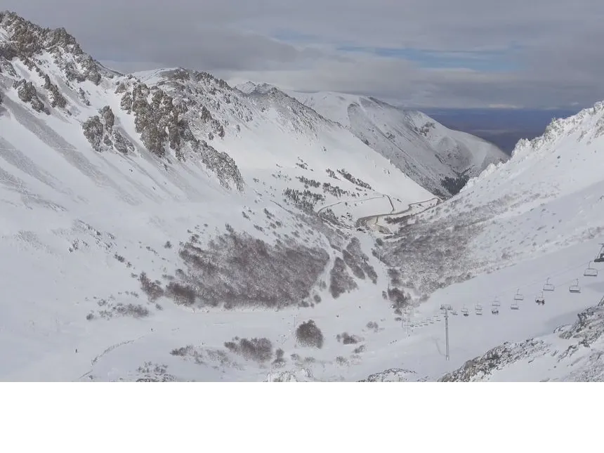 Small and quiet La Hoya is perfect for families