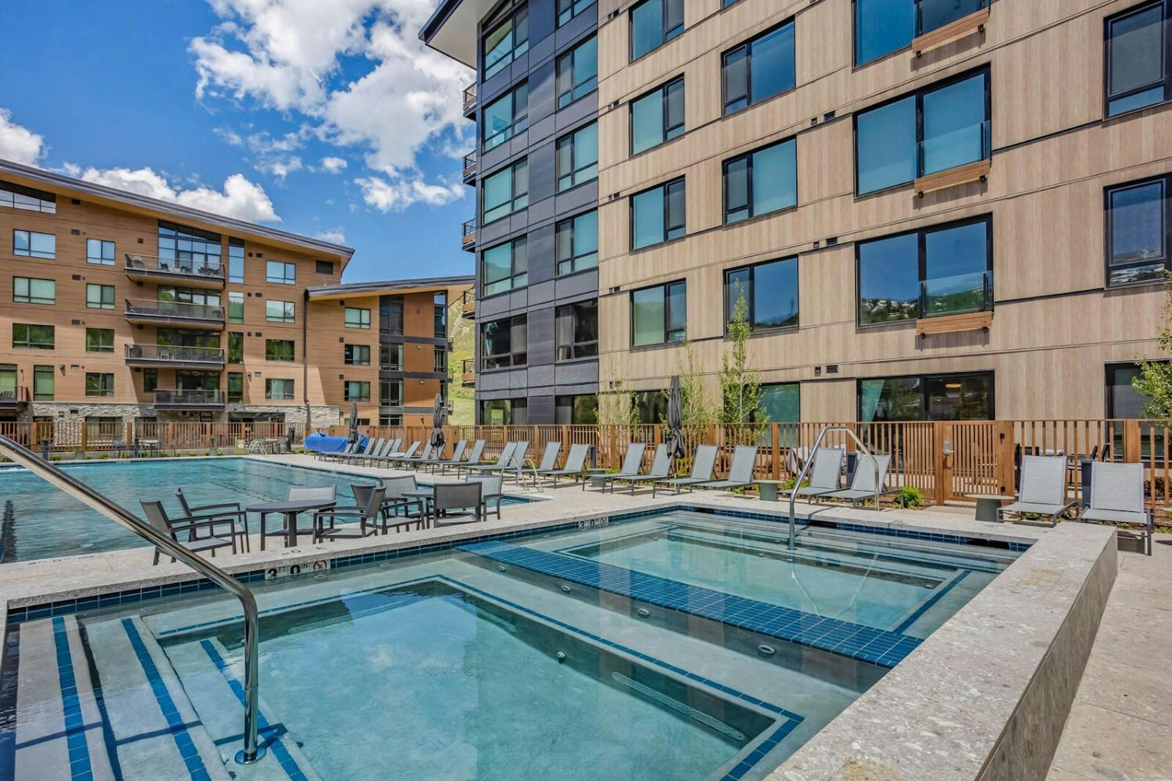 The hot tubes at Electric Pass Lodge, a new property in Aspen Snowmass.