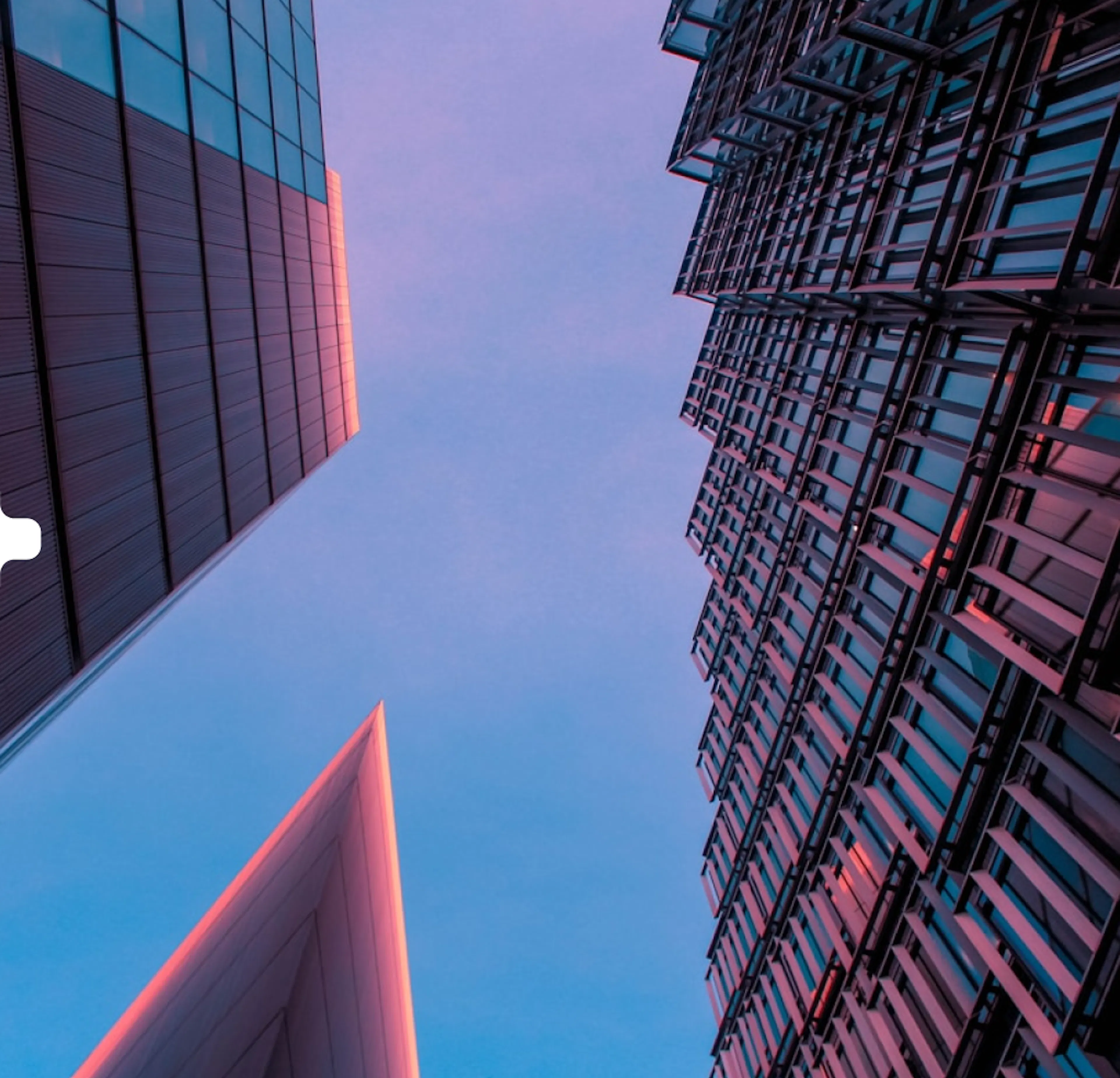 Façade vitrée d'un immeuble de bureaux