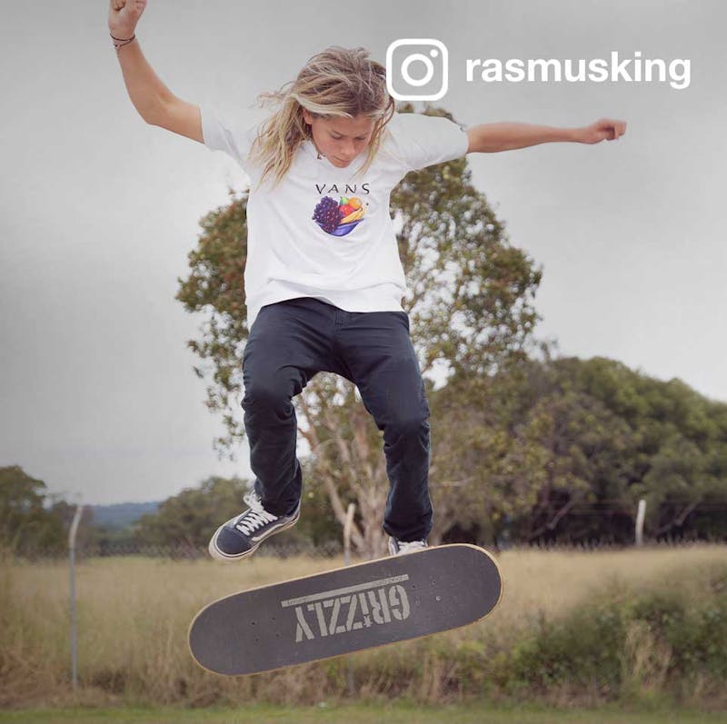Rasmus, a professional surfer based in Australia finds his frequency most when he is challenged. His favorite skullcandy earbuds are Sesh Evo