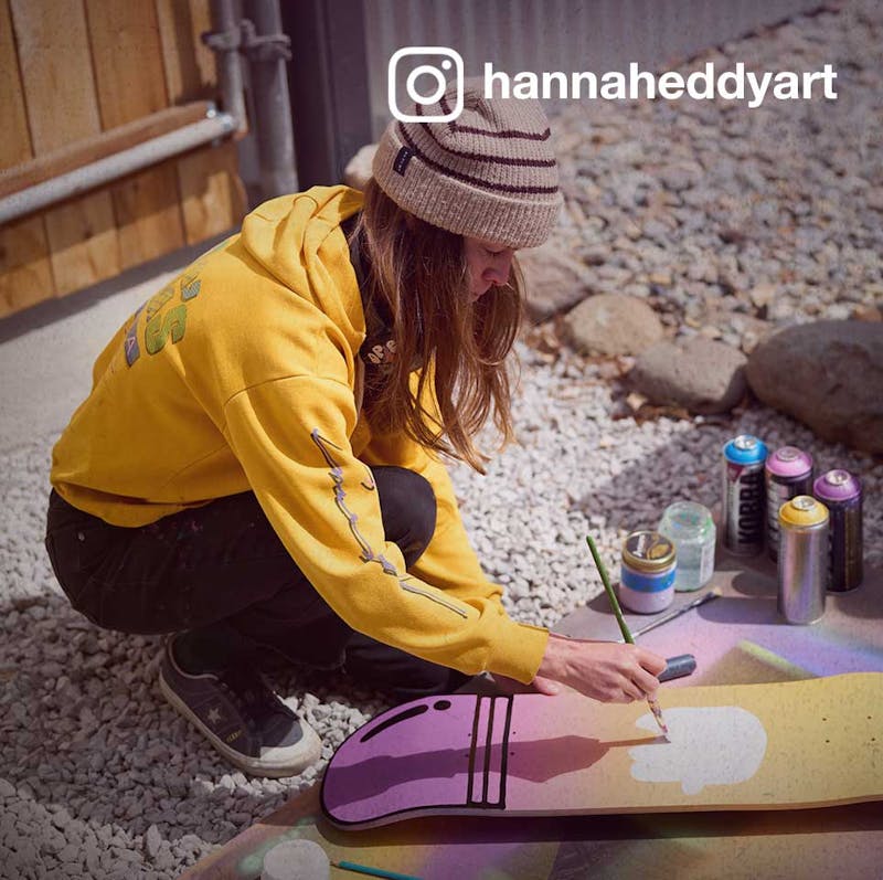 Hannah Eddy loves Skullcandy Grind Earbuds. She finds her frequency when she’s creating anything from a small illustration or a large-scale mural