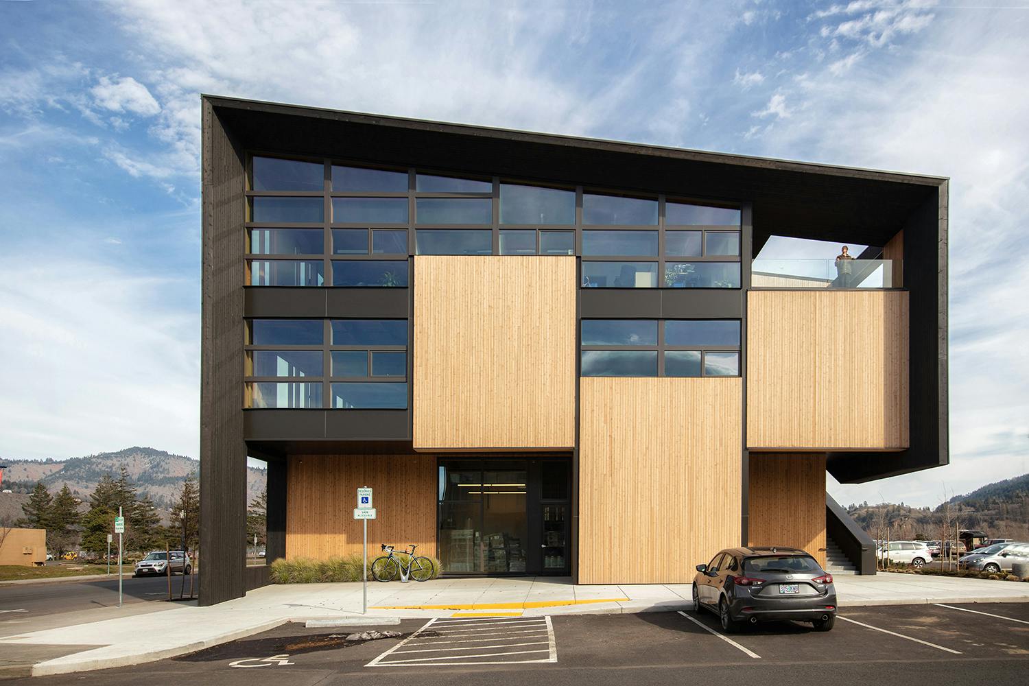 Skylab creates Outpost a sustainable structure in Oregon