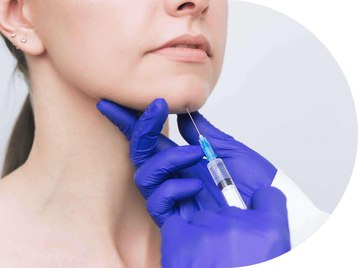 woman having chin anti wrinkle treatment