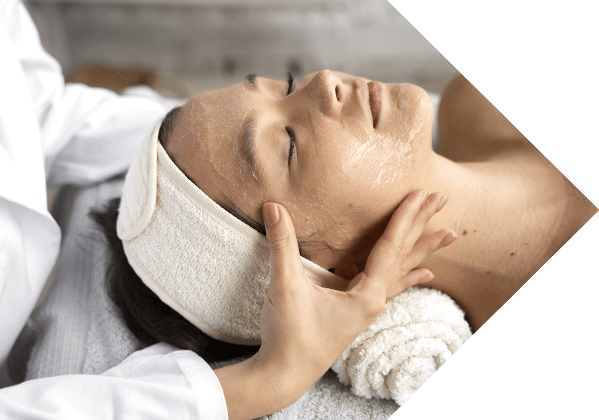 woman relaxing having dermamelan treatment