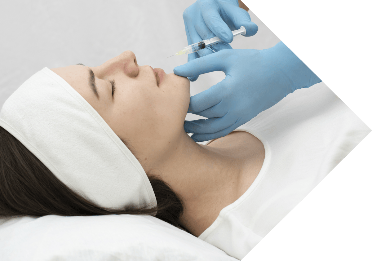 anti wrinkle injection being performed on a woman