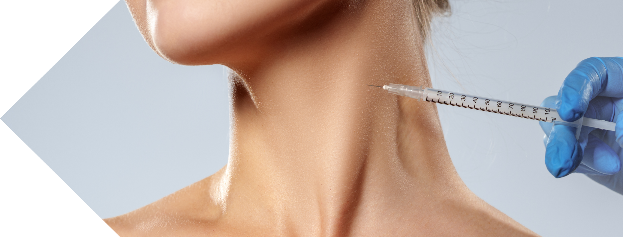 woman having Nefertiti treatment on her neck