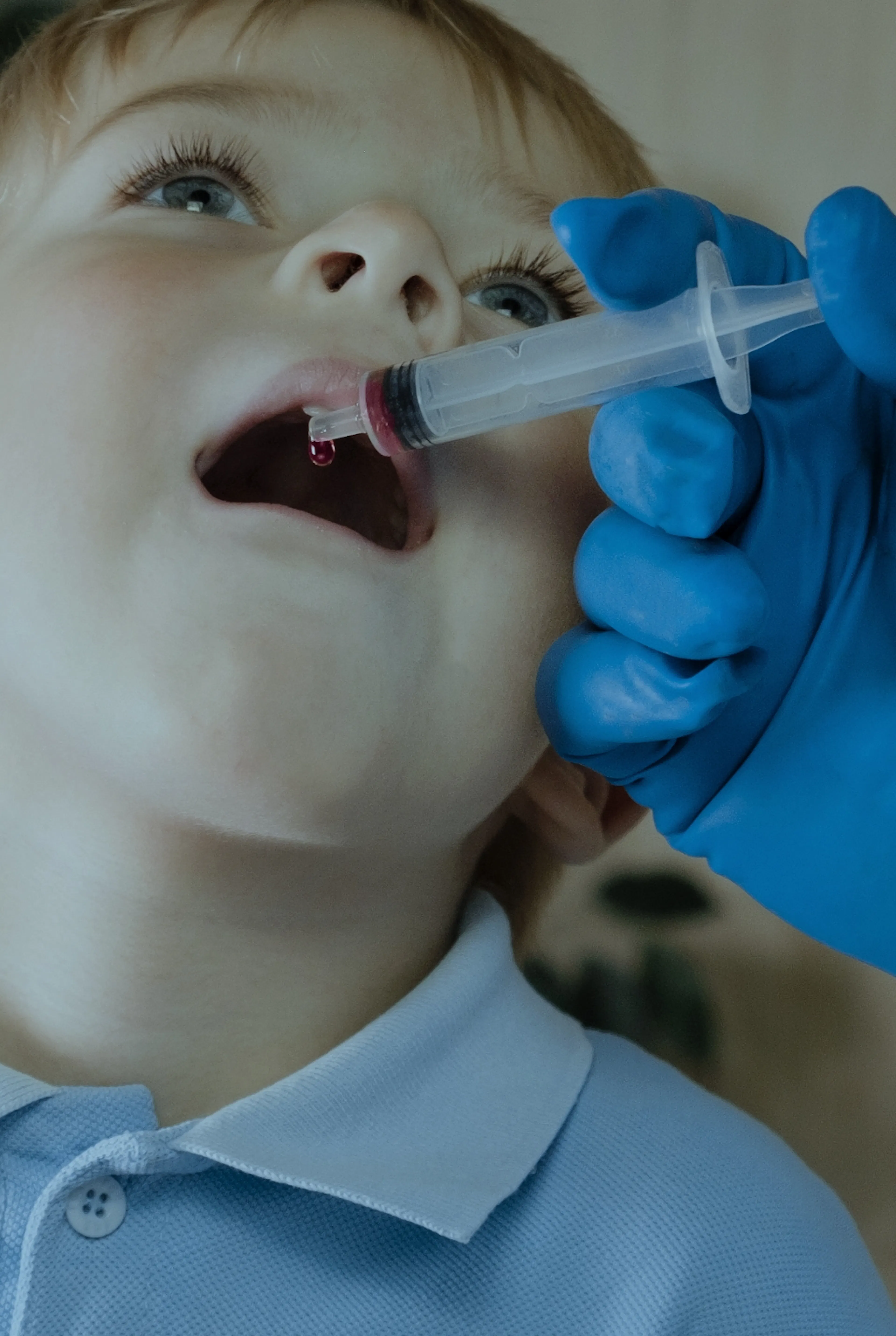 A child having his Cholera vaccine