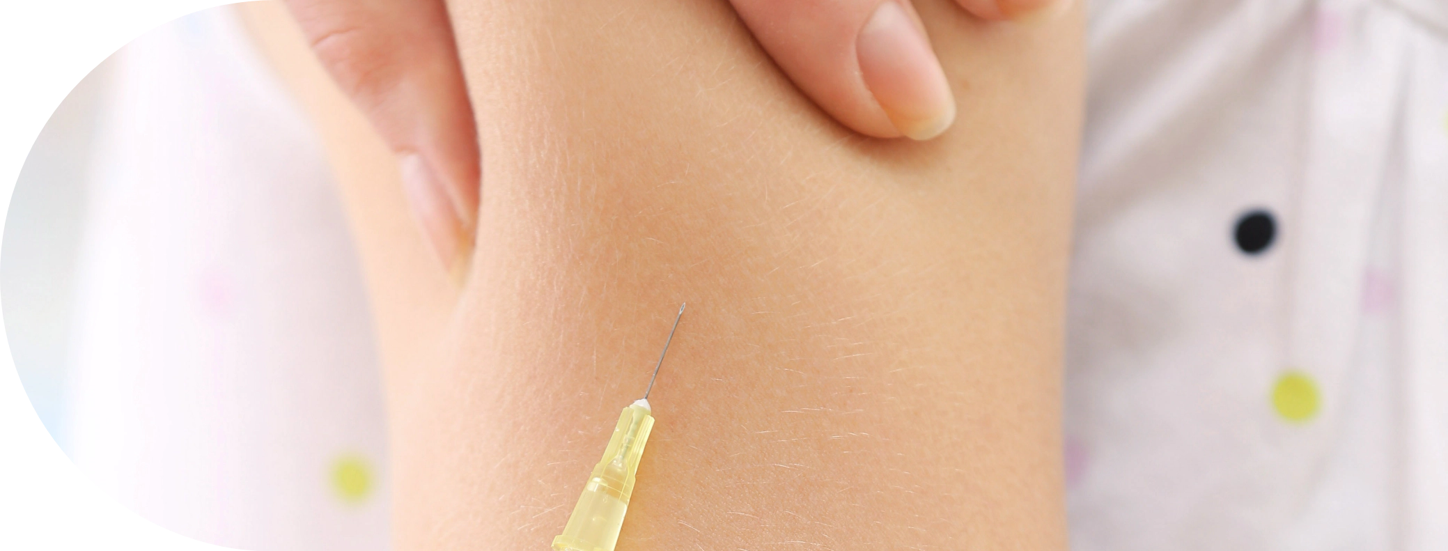 patient having an MMRV vaccination