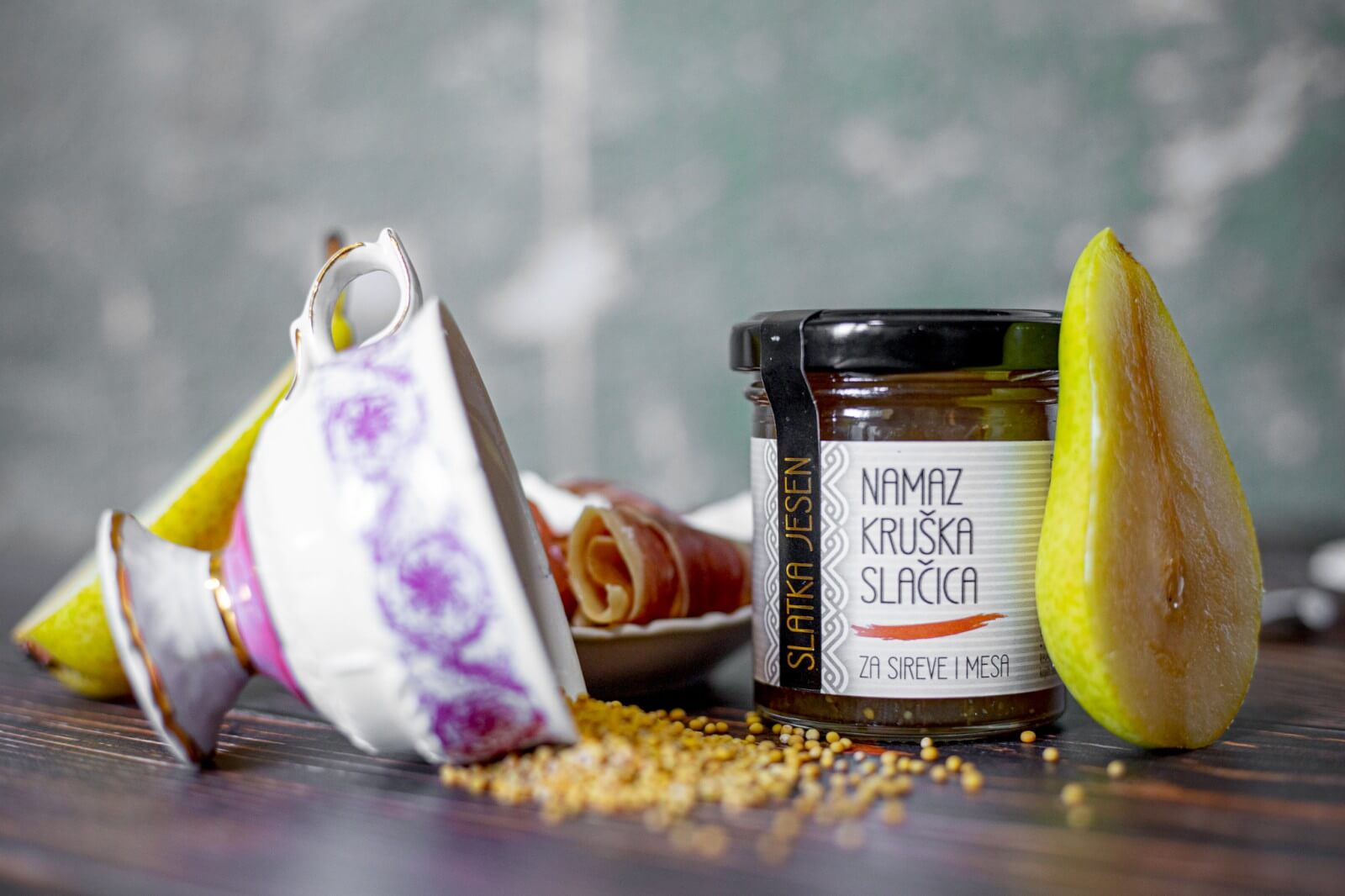 Namaz kruška slačica, scenska slika