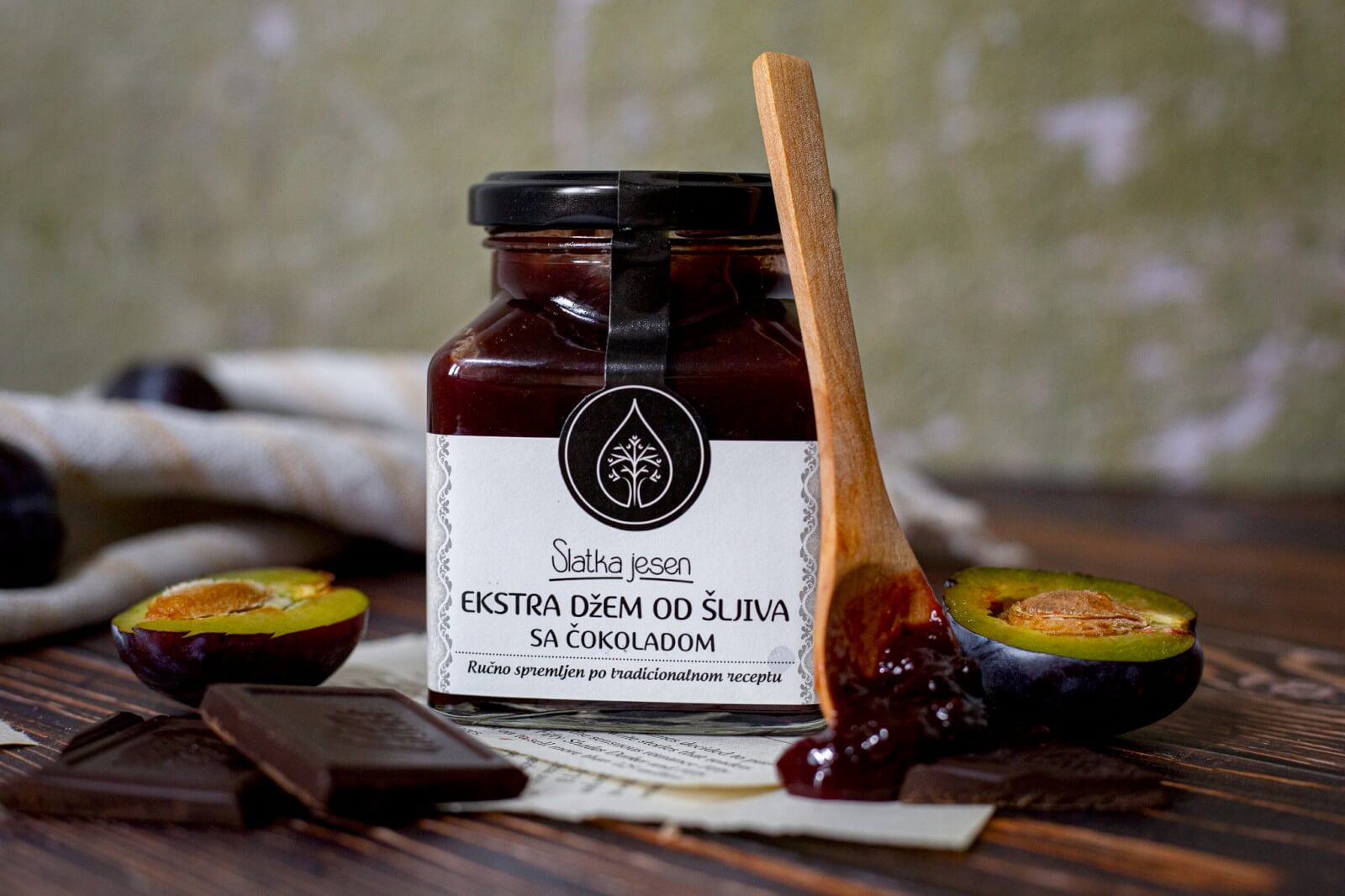 Džem od šljiva sa čokoladom, scenska slika