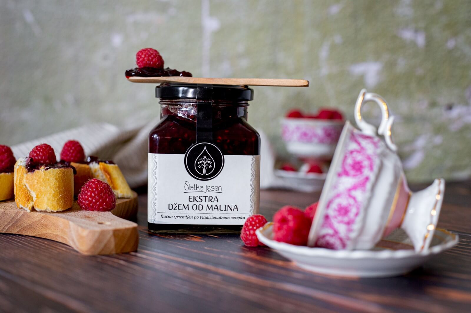 Džem od malina, scenska slika