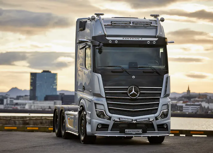 Actros á Reykjavíkurhöfninni