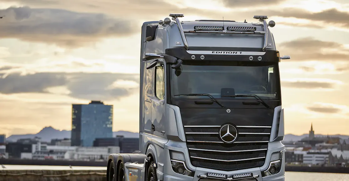 Actros á Reykjavíkurhöfninni