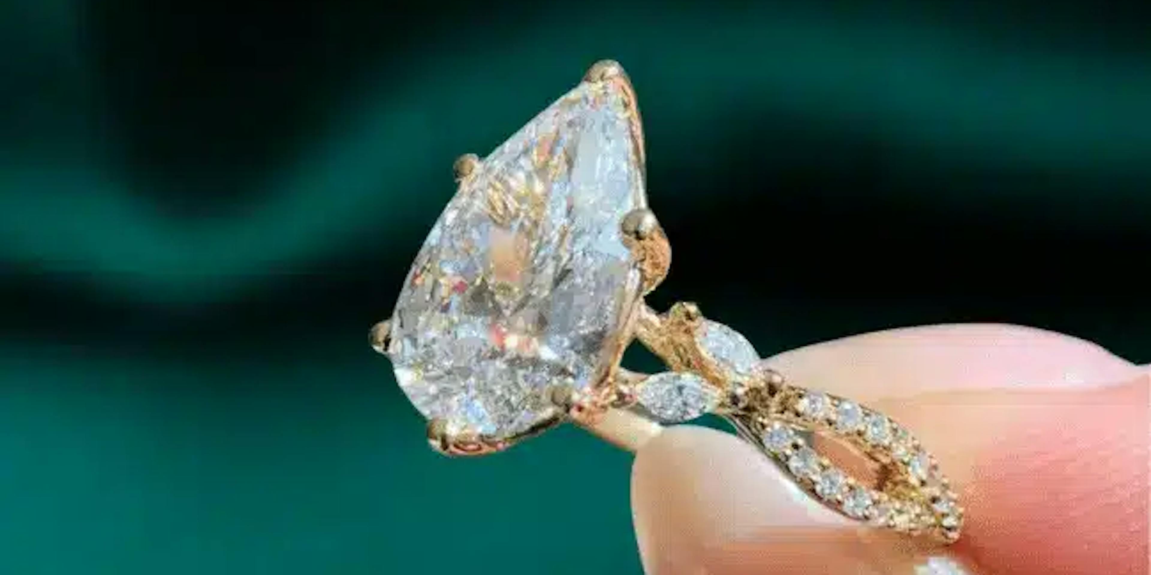 Christmas Gift Guide: Diamond Jewelry Gifts Ideas