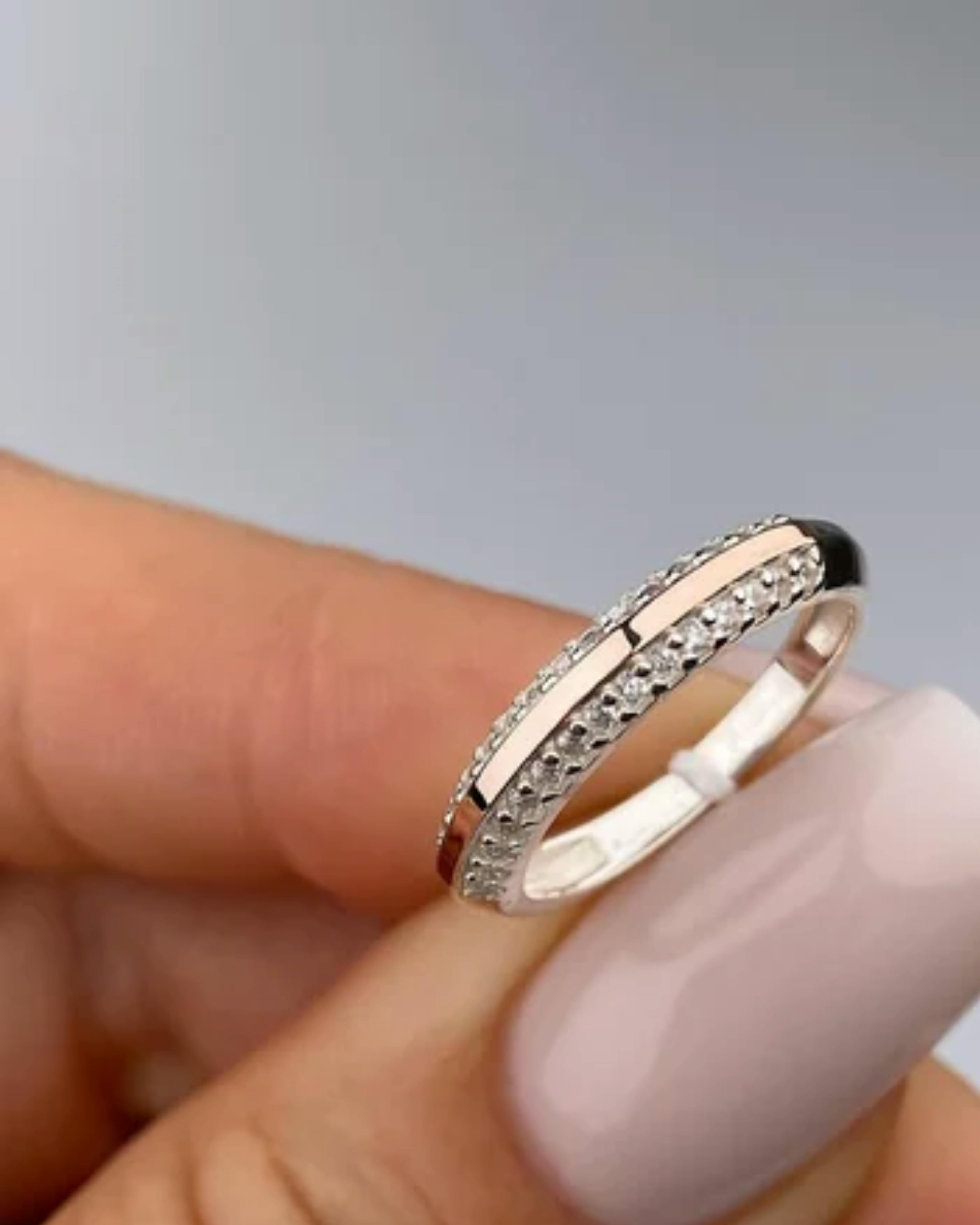 When to Start Shopping to Find the Perfect Wedding Ring