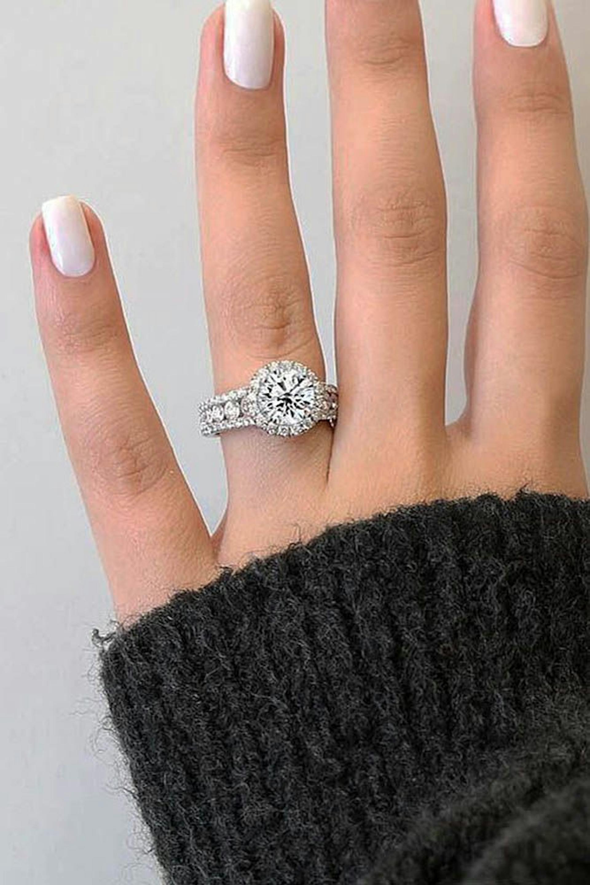 Solitaire-Style Commitment Rings