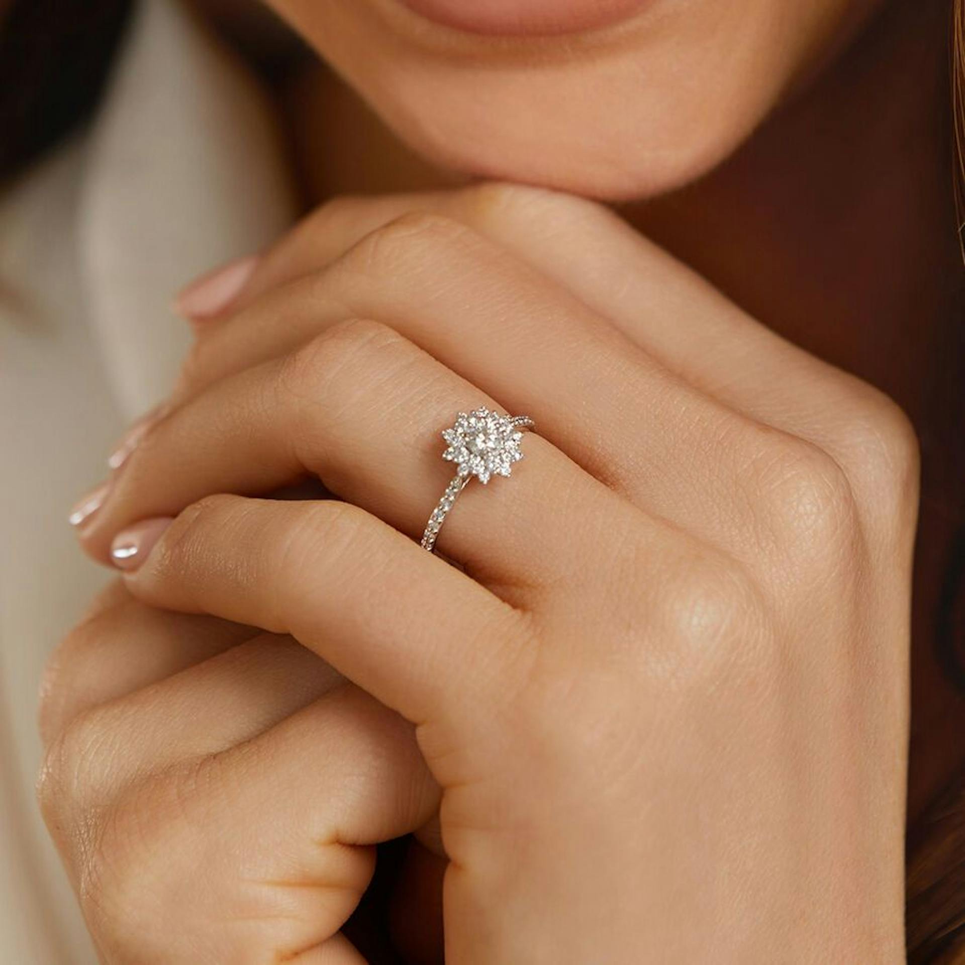 Commitment Ring vs Engagement Ring: What’s the Difference?