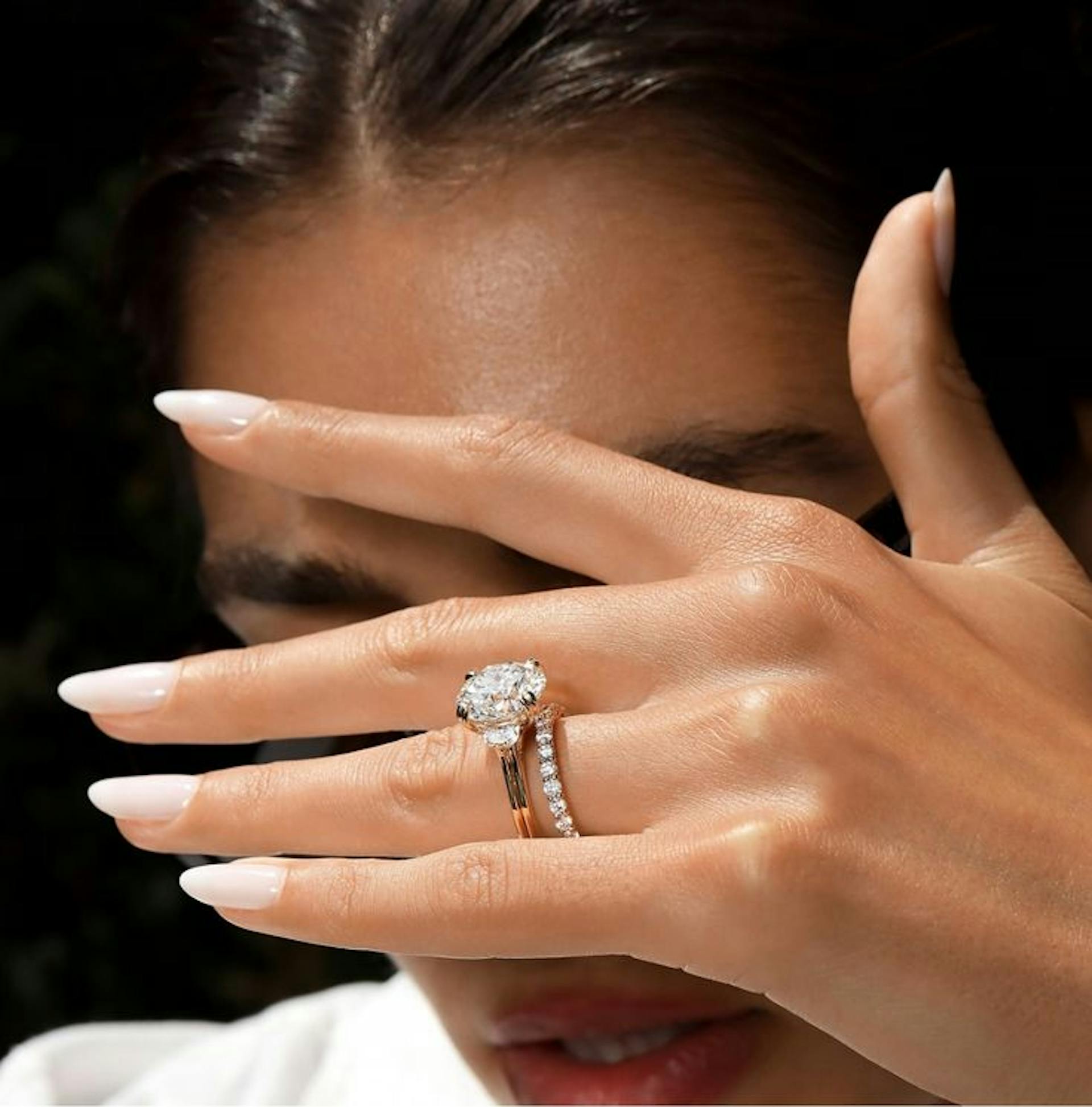 Bezel vs Prong Setting