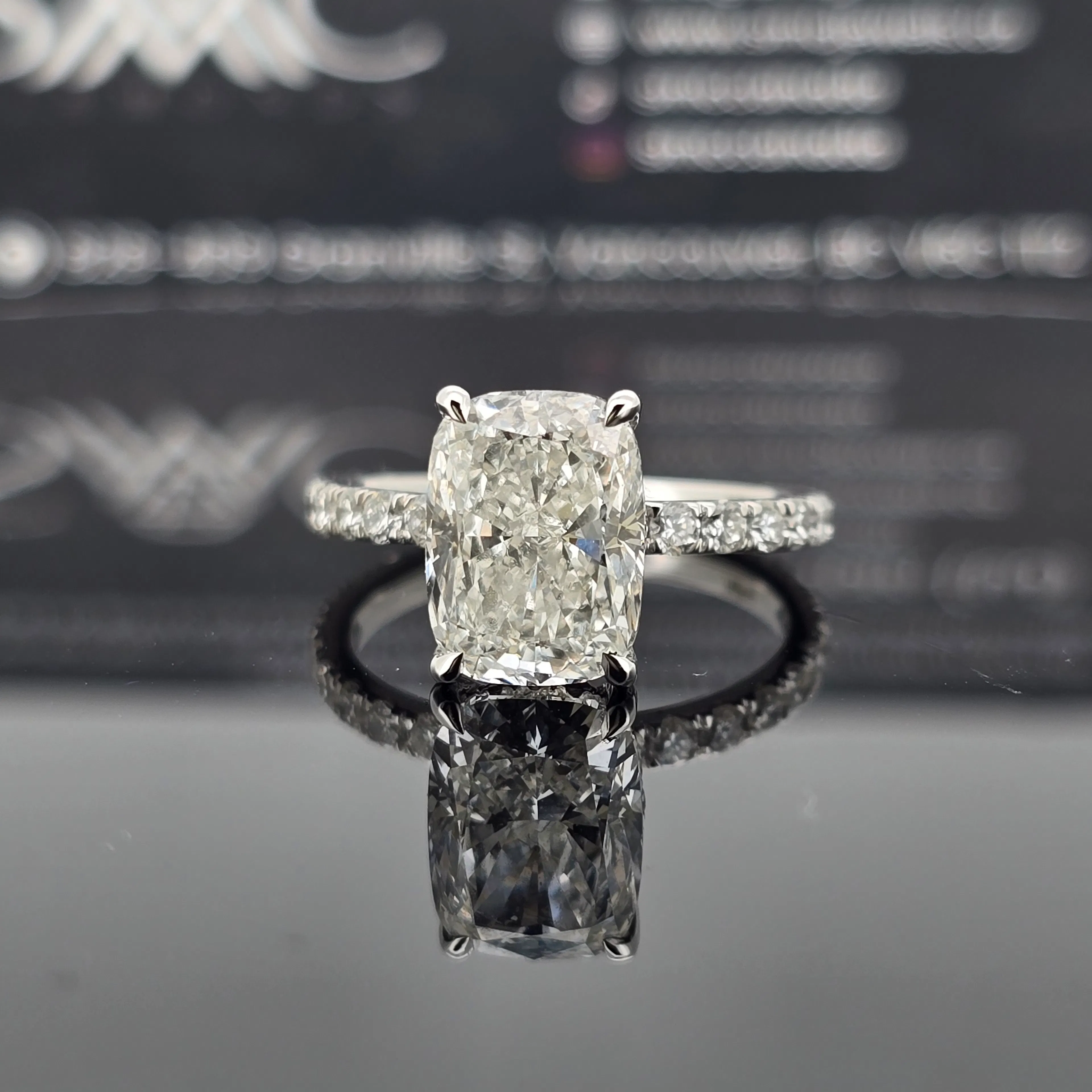 Diamond Ring in 14KT White Gold | 1114