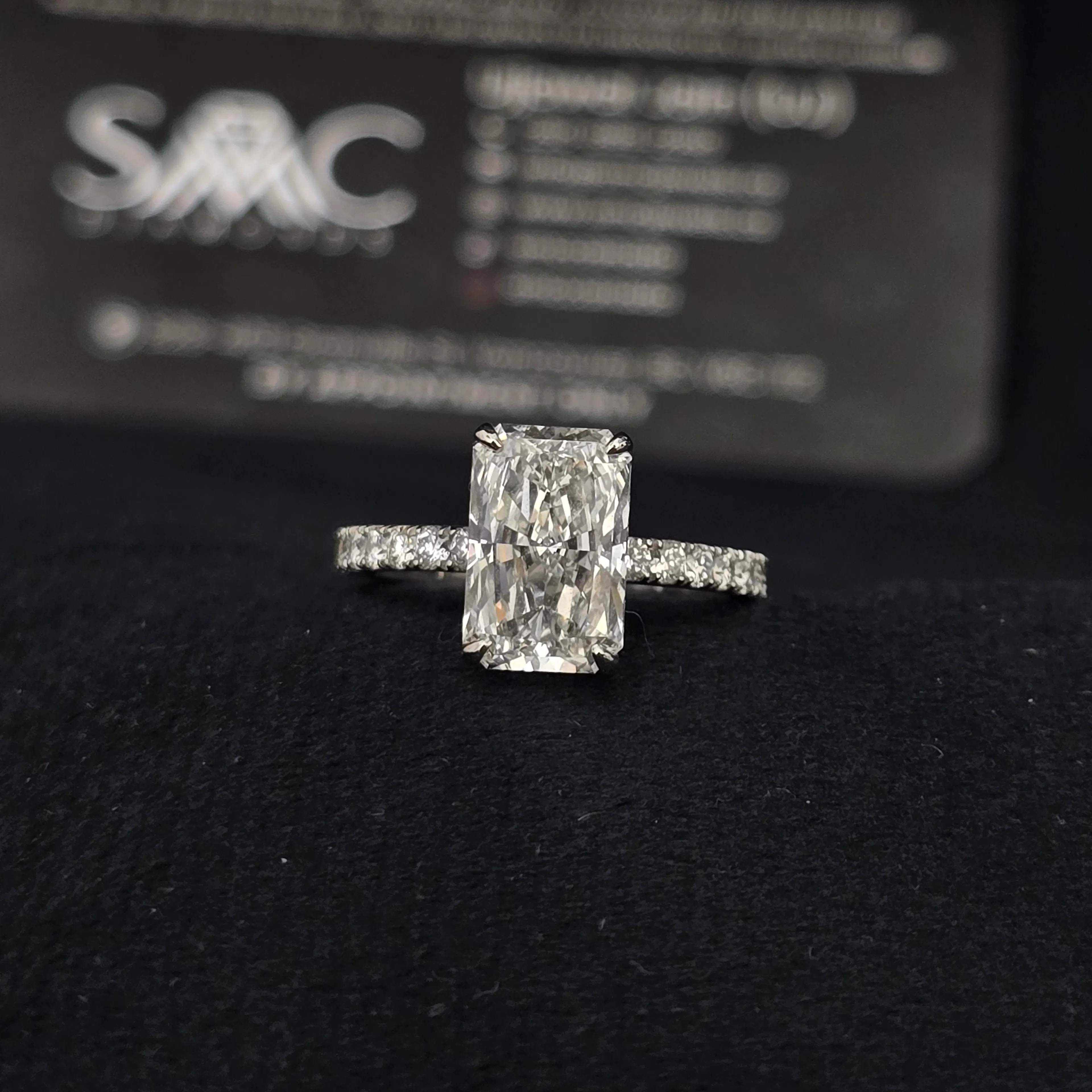Diamond Ring in 14KT White Gold | 1089