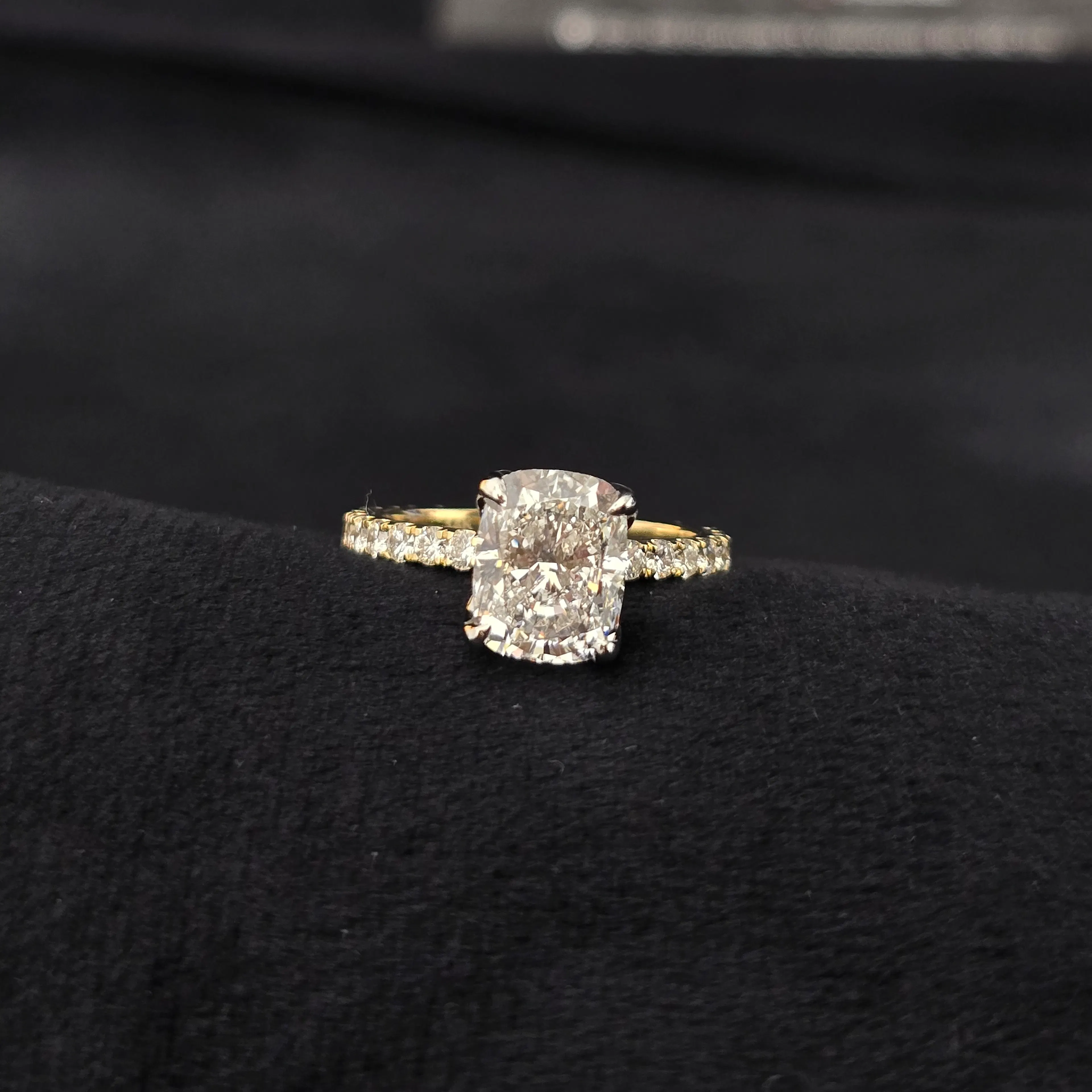 Diamond Ring in 14KT Yellow Gold | 1086