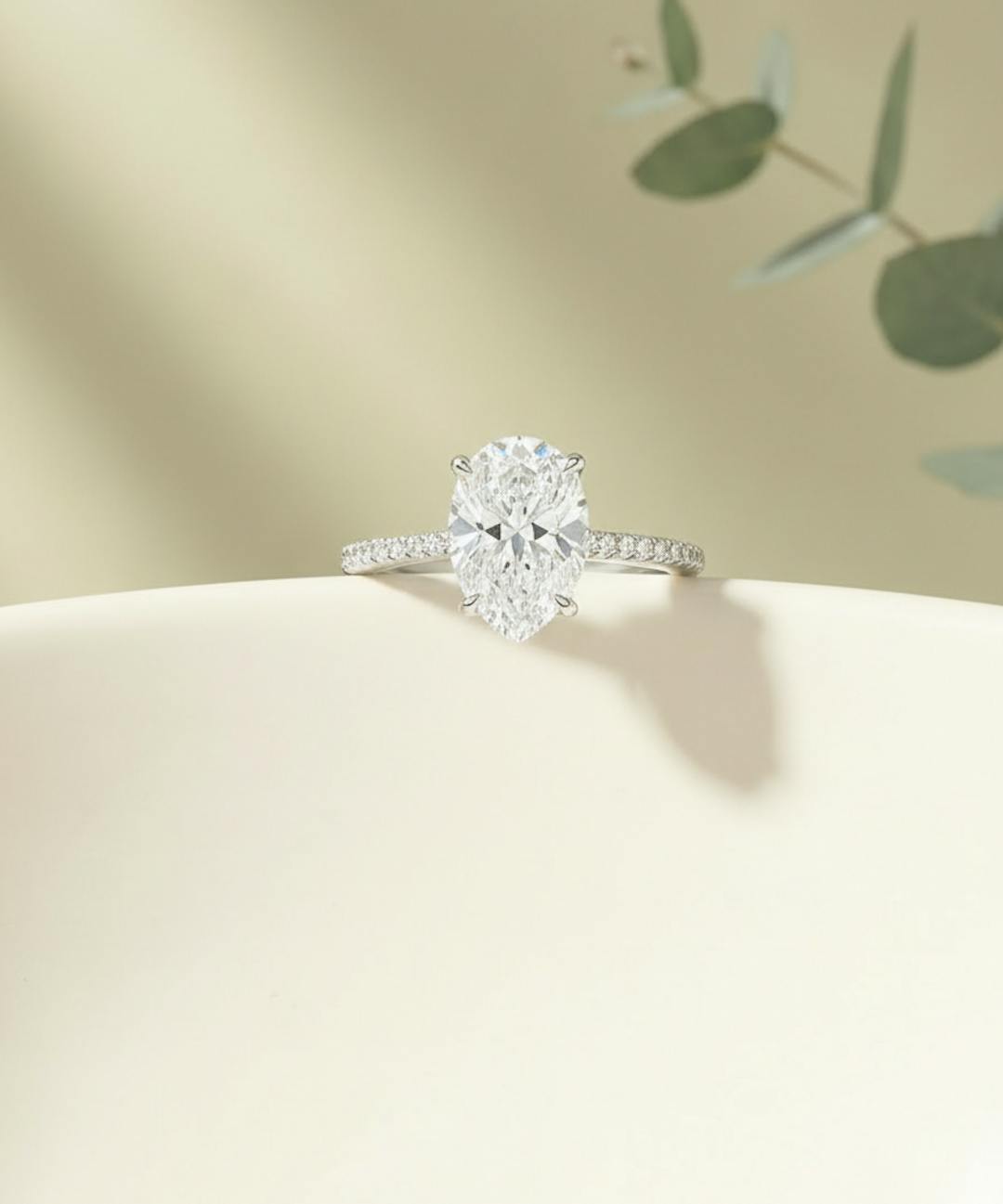 Pear shape engagement ring