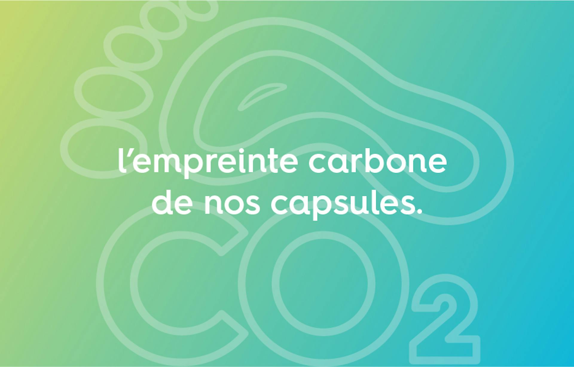 une empreinte de pied et le mot CO2 sur un fond en dégradé vert au bleu.