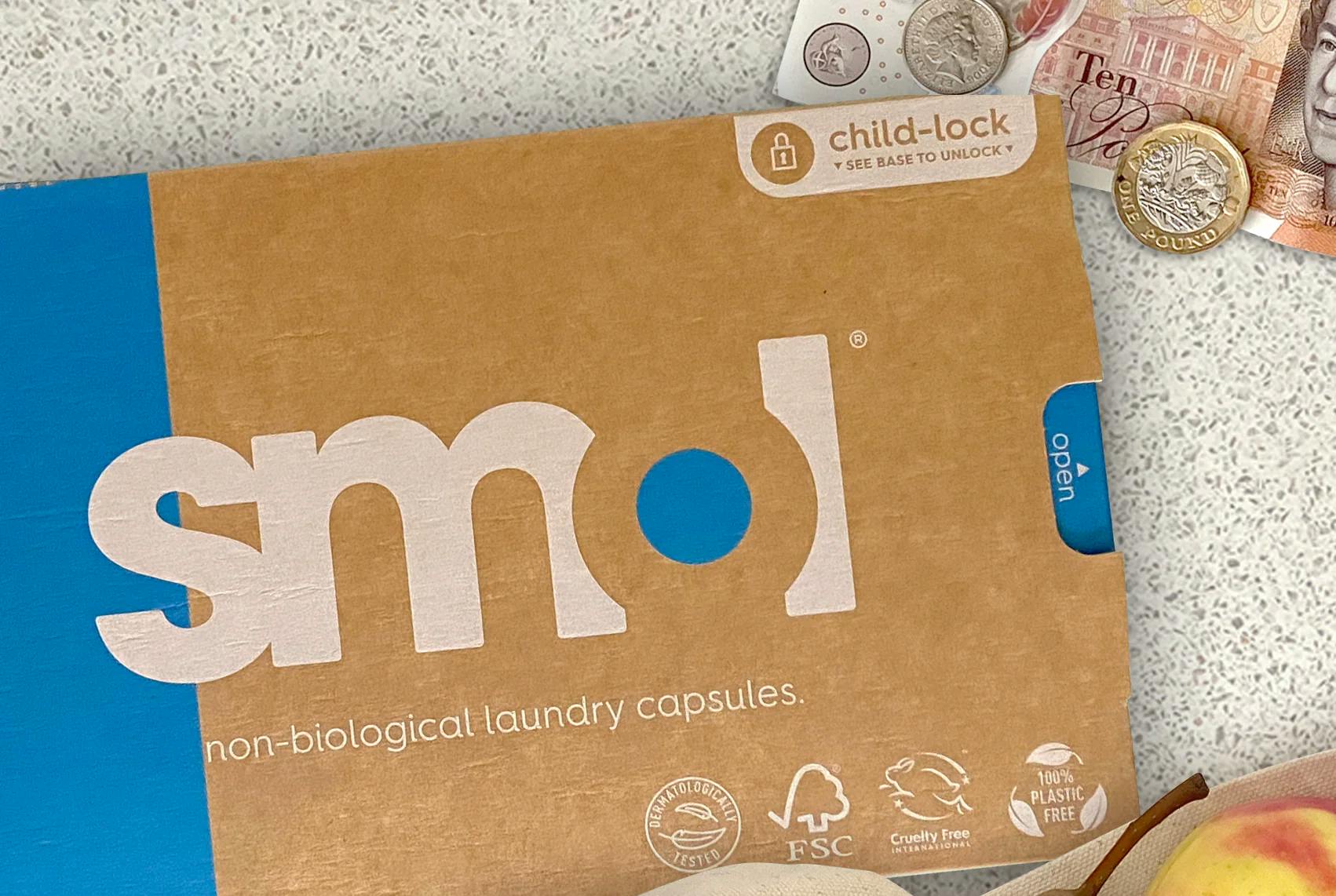 smol capsule box with cash