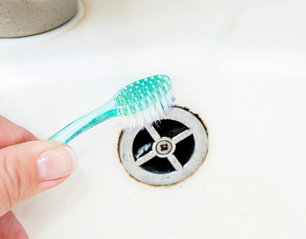 Cleaning with toothbrush