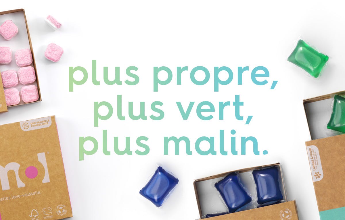 des packs de tablettes lave-vaisselle et lessive active et sensitive smol autour du texte « plus propre, plus vert, plus malin »