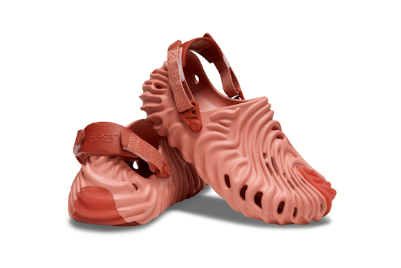 SALEHE BEMBURY X CROCS POLLEX CLOG KUWATA
