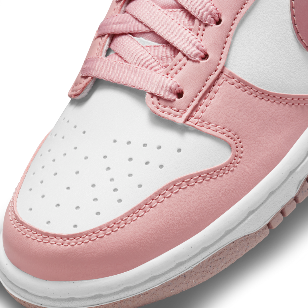 pink dunks footlocker