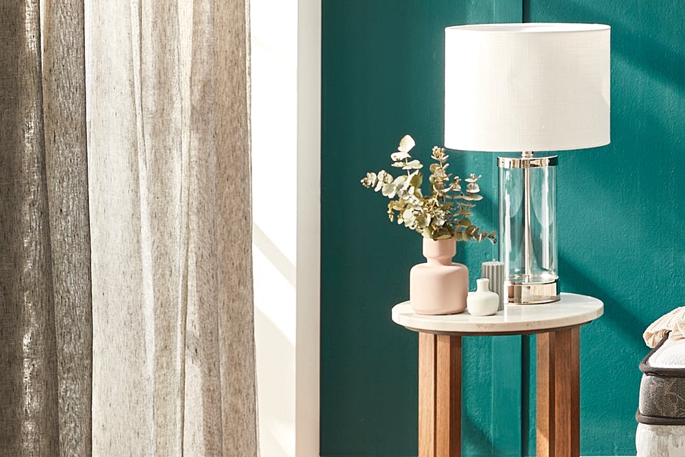 How to decorate a bedside table Snooze