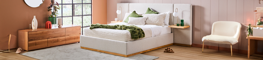 Essentials To Set Up The Ultimate Guest Bedroom 