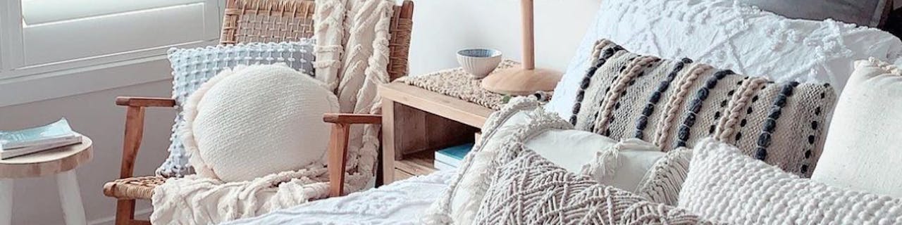How to create a coastal bedroom