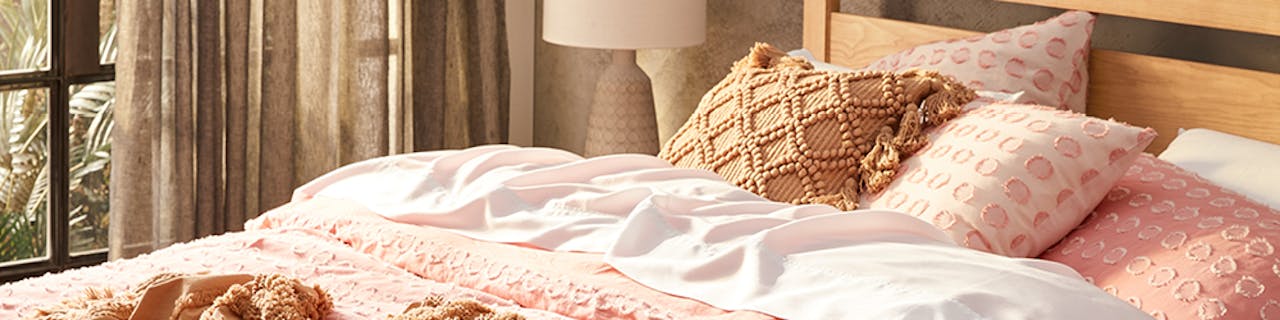 How to choose a bedroom theme