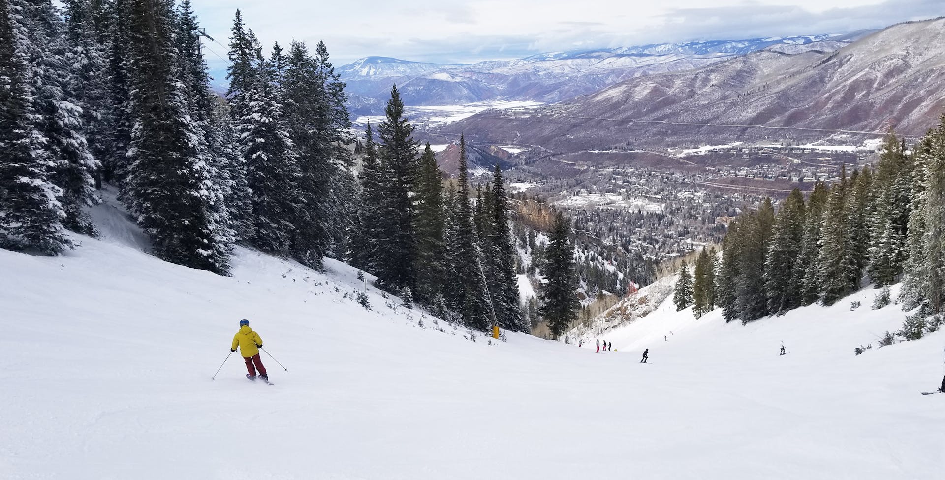 Skiing in Aspen Mountain