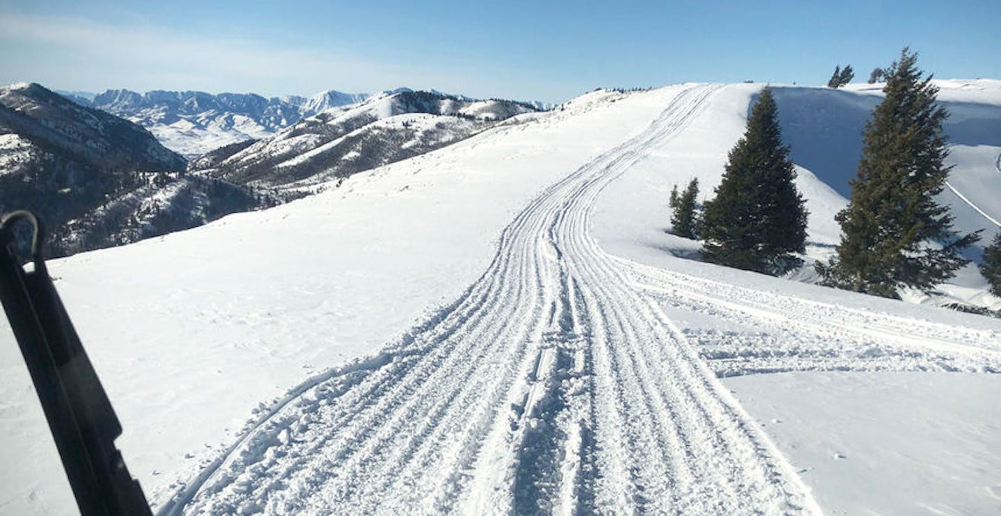 Catskiing at Whisper Ridge