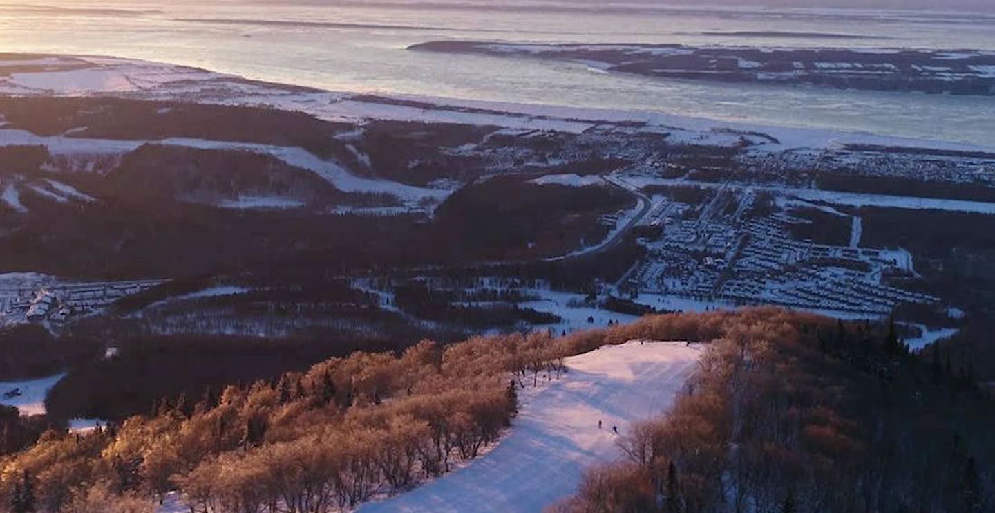 The north facing slopes allow for great snow all season (Photo credit: Mont-Sainte-Anne)