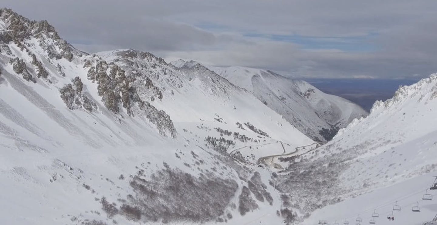 Small and quiet La Hoya is perfect for families