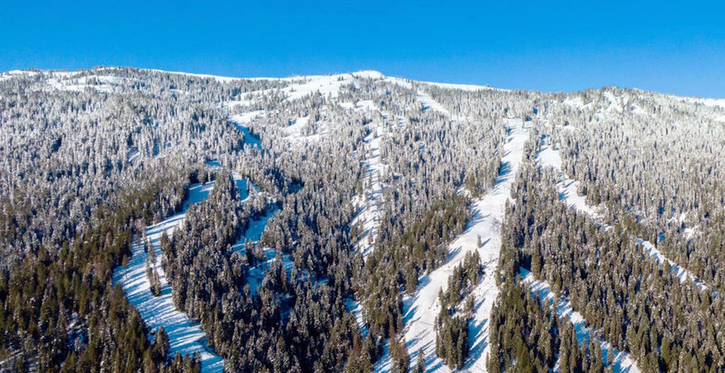 Enjoy Tamarack's uncrowded slopes (Photo credit: Tamarack Resort)