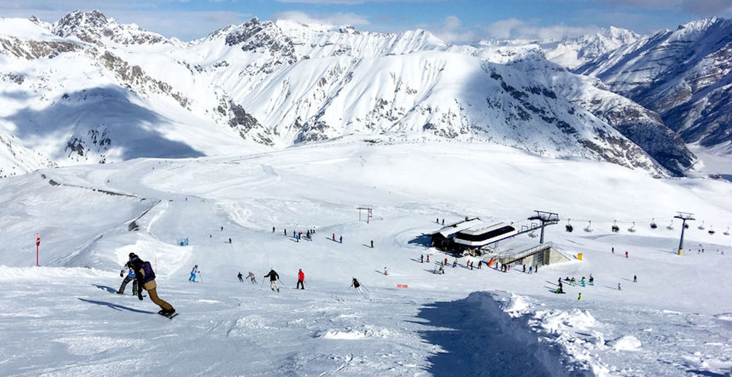 Explore two mountainsides at Livigno


