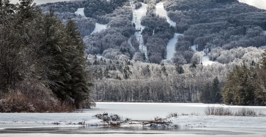 Ski with stunning views over the Wachusett Lake (Photo credit: Wachusett Mountain)