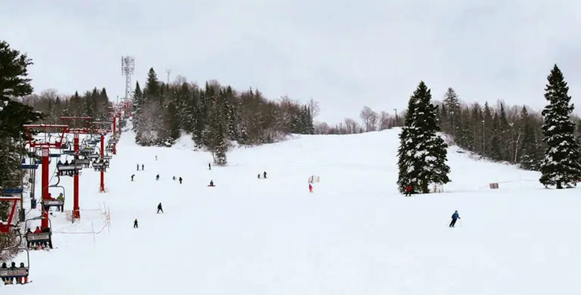 7 Best Ski Resorts in Ontario, 2023/24